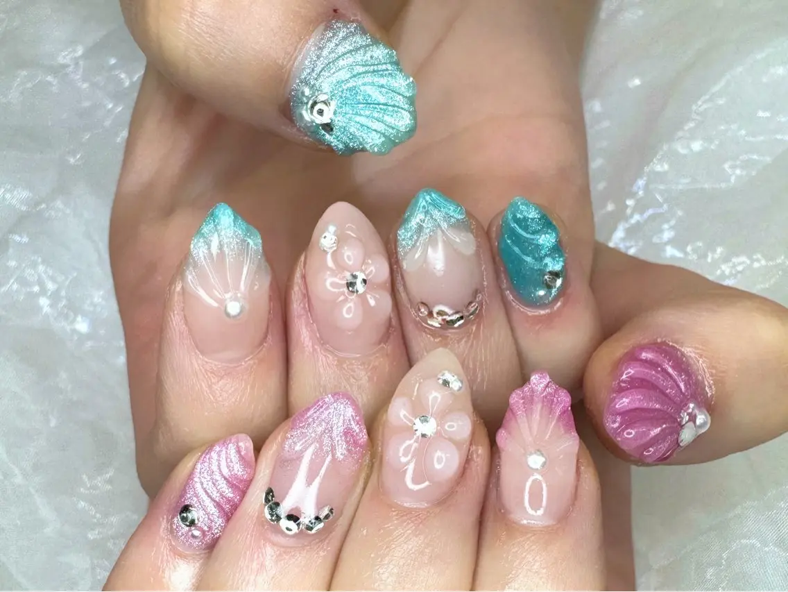 ネイル アートネイル オーロラネイル ブルー フラワーネイル マグネットネイル ハンドネイル cherie nailのネイルデザイン