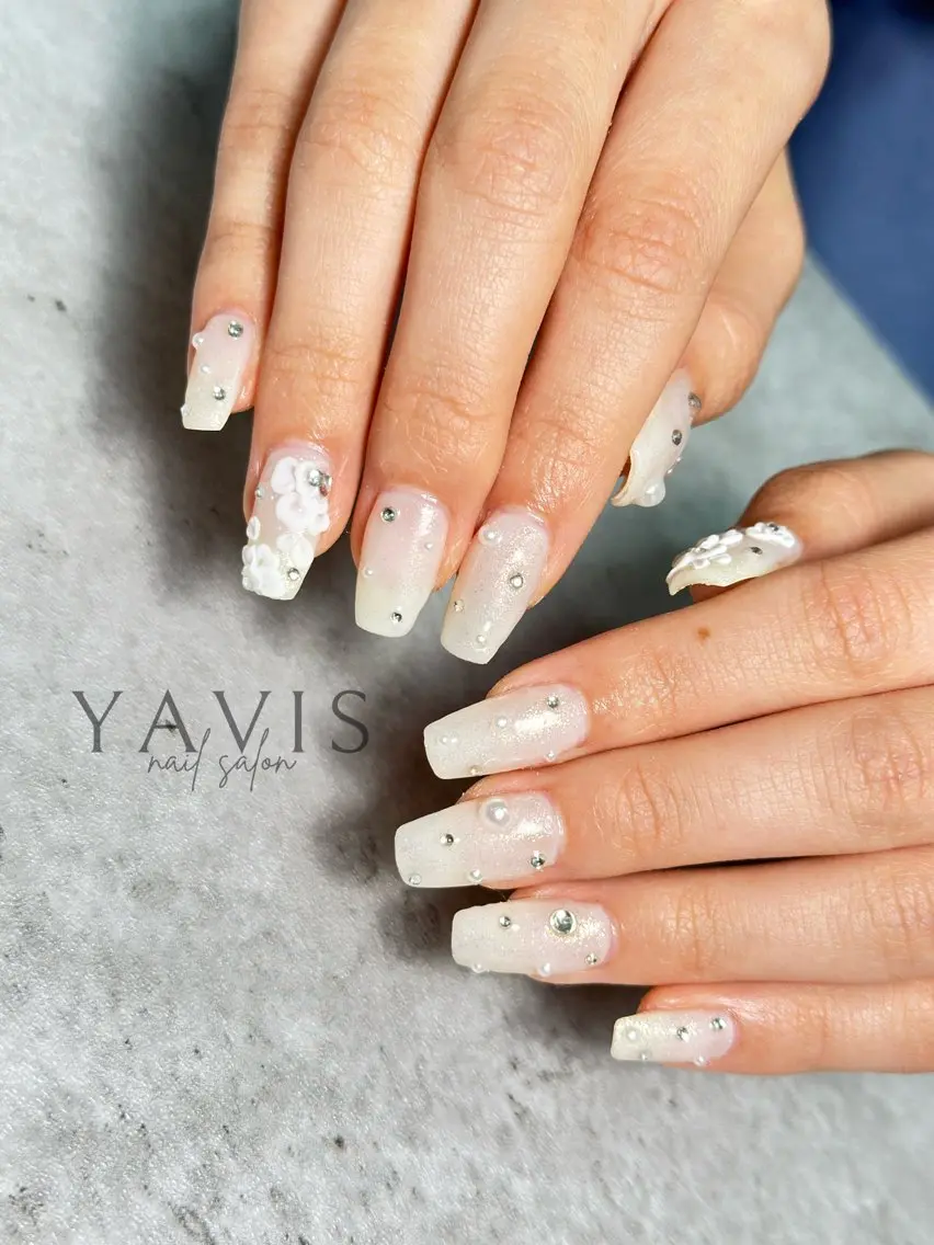 ネイル 成人式 フラワーネイル ハンドネイル YAVIS_ nailのネイルデザイン