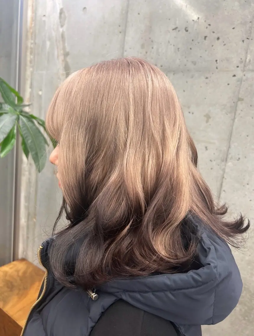 セミロング ヘアカラー トリートメント 💙ハイトーン/韓国 style あかねのヘアスタイル