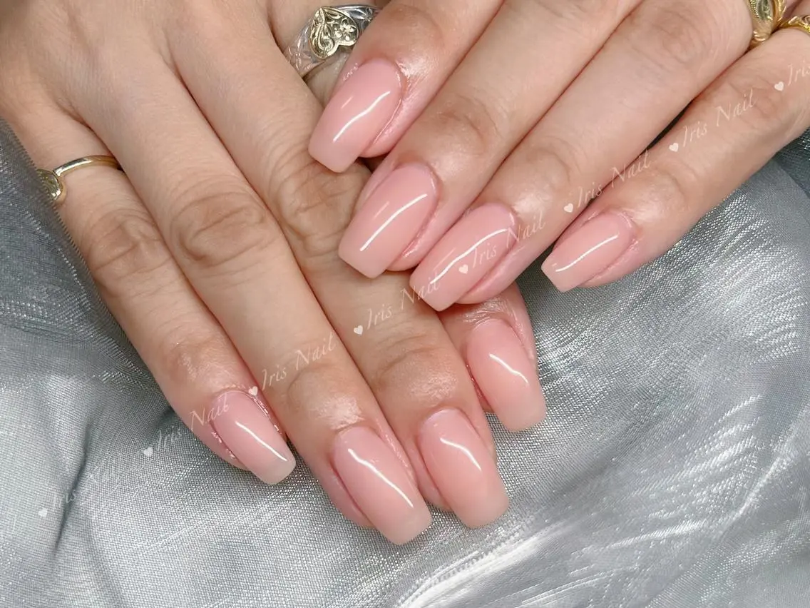 ネイル オフィスネイル ワンカラーネイル ピンク ハンドネイル ハンドケア 🍒IRIS Nail🌸のネイルデザイン