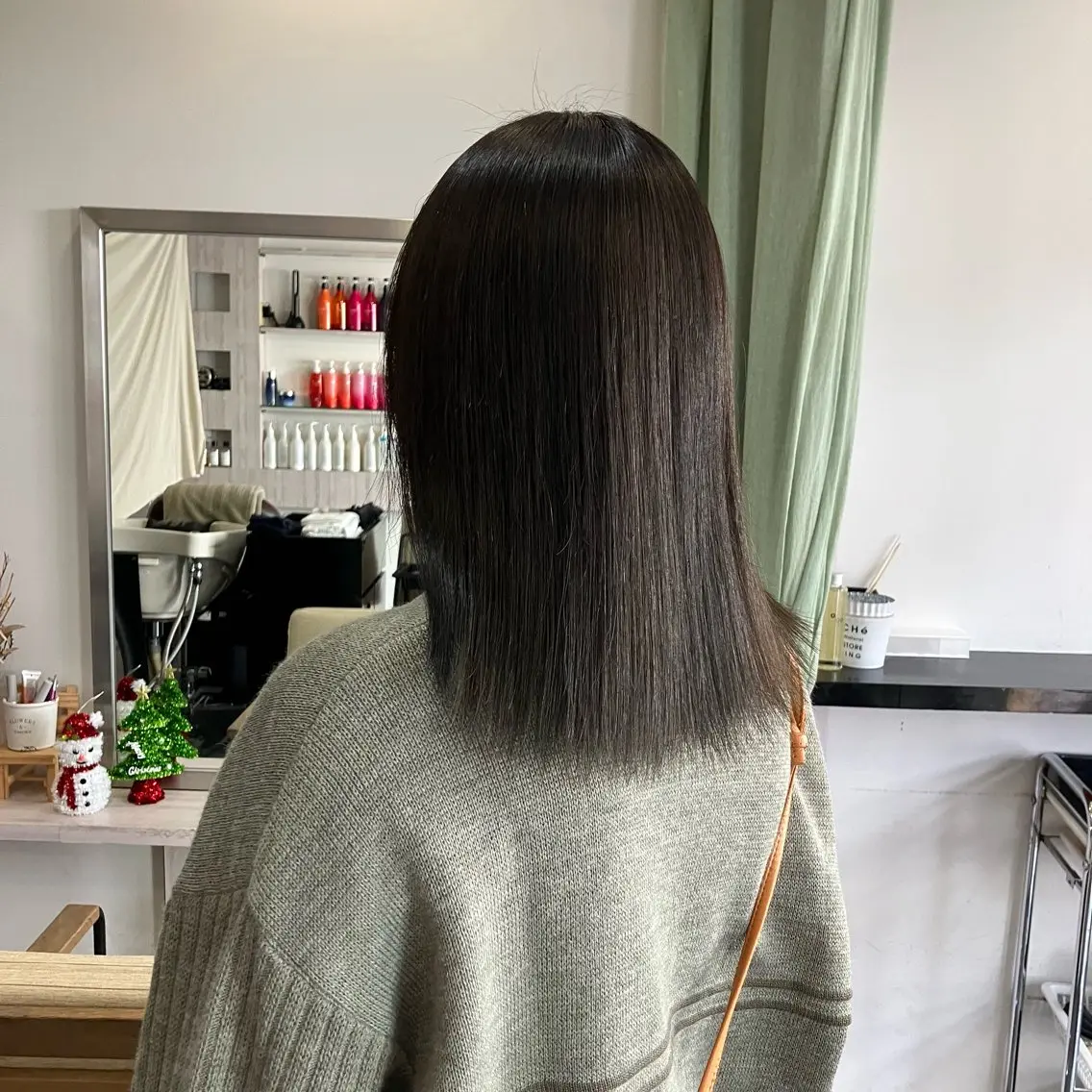 ミディアム 清村 和音のヘアスタイル