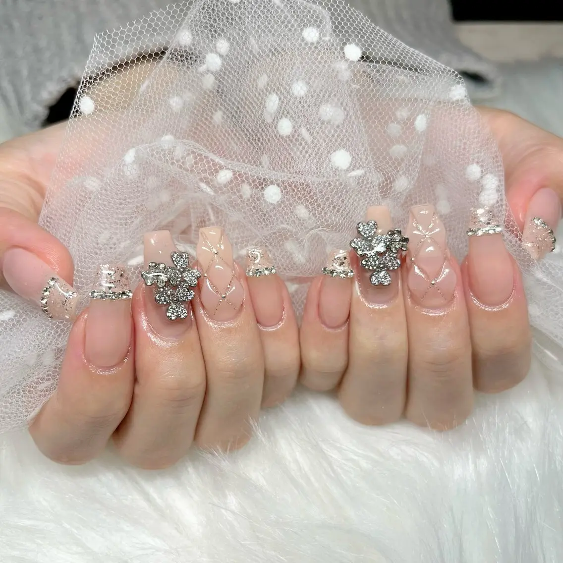 ネイル ハンドネイル Miki 本町駅｜💅‎🤍のネイルデザイン