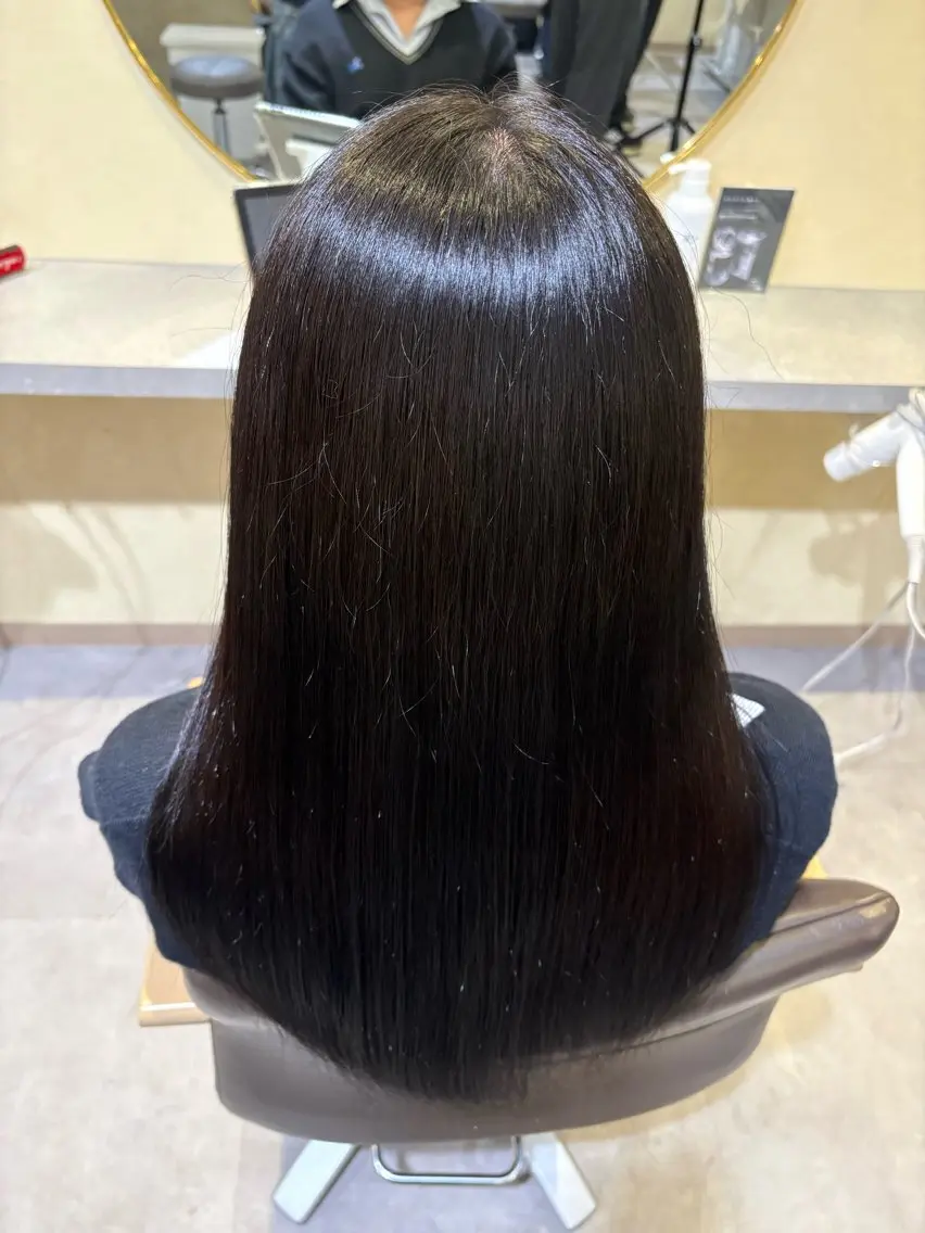カラー 阪急伊丹🦋こばまつ ひなた🦋のヘアスタイル