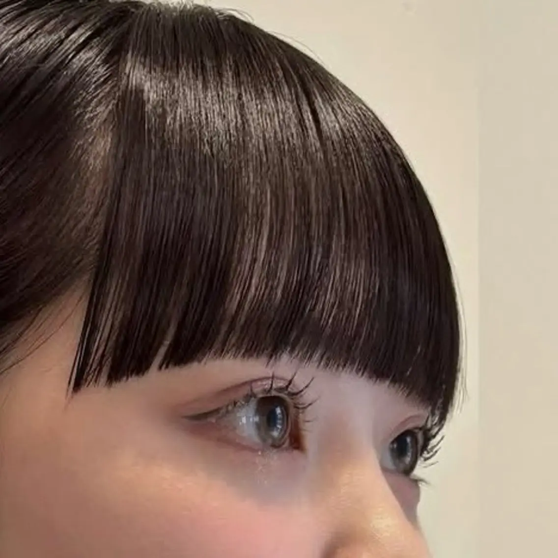 【簡単スタイリング】ポイント矯正＋前髪＆顔まわりカット【ストレート】の写真