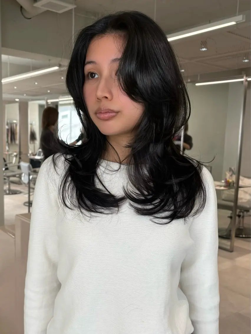 ミディアム カラー カット 海外レイヤー /NAGISAのヘアスタイル