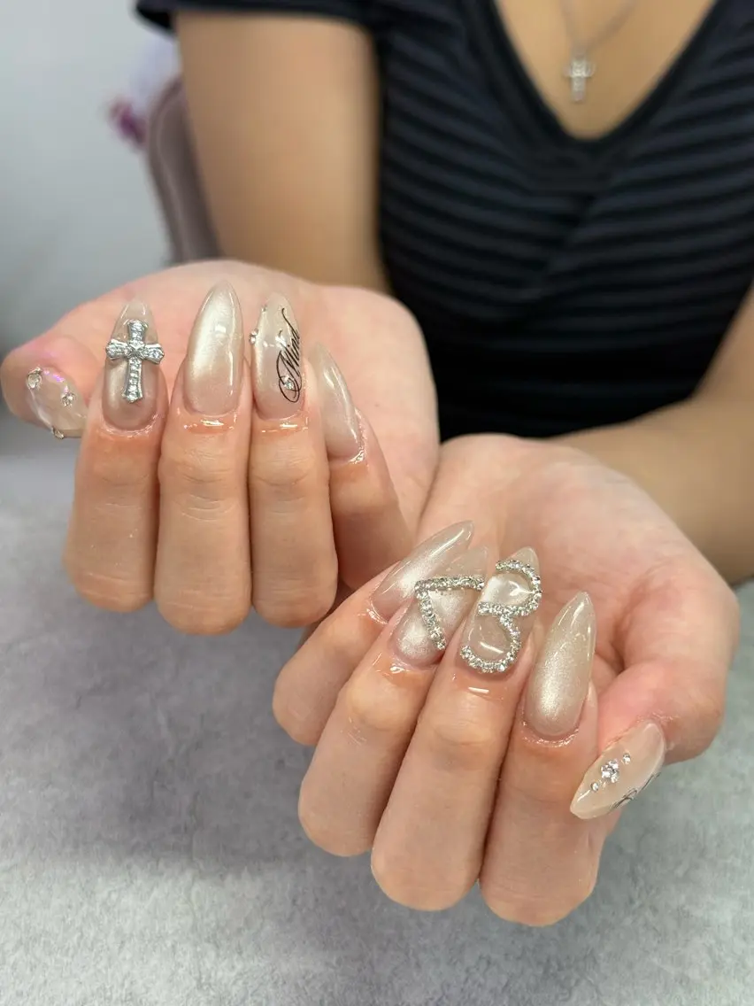 ネイル マグネットネイル ハンドネイル WOLTOKYO渋谷 yunaのネイルデザイン