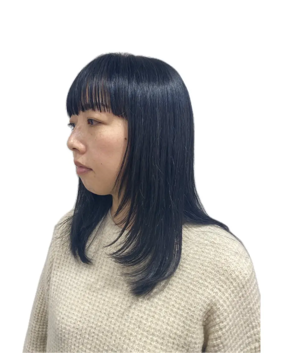 ミディアム 顔まわりレイヤー 顔周りカット レイヤーカット 熊崎 未来のヘアスタイル