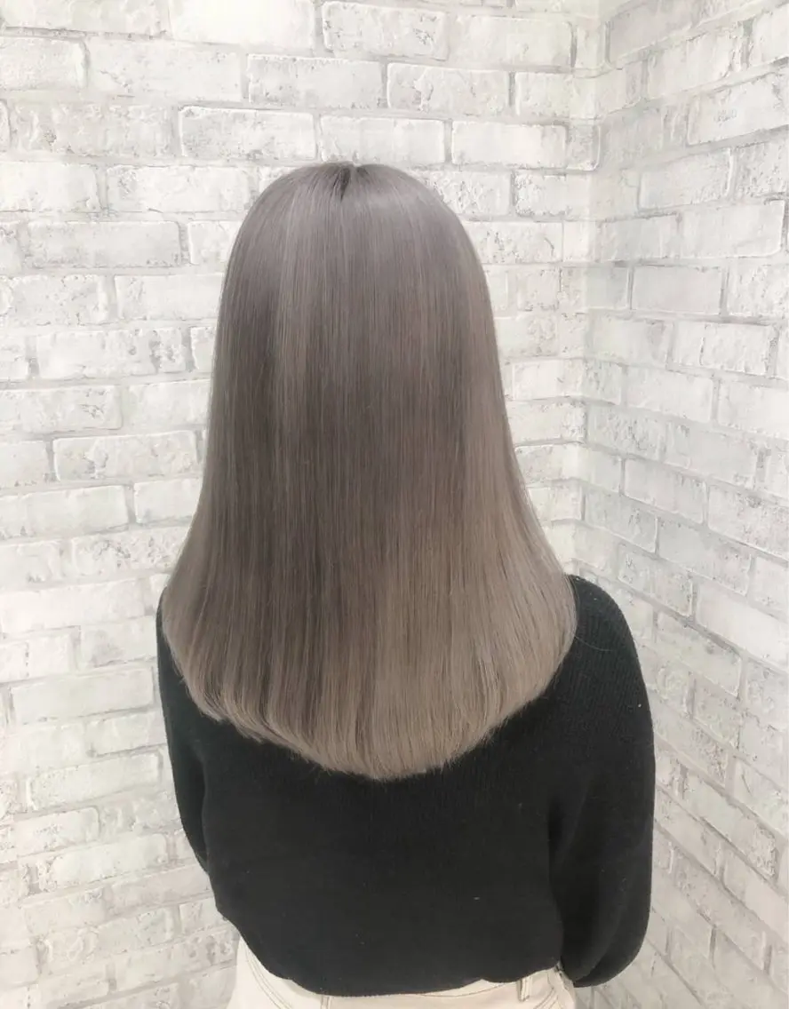 ロング カラー 小林 妃那のヘアスタイル