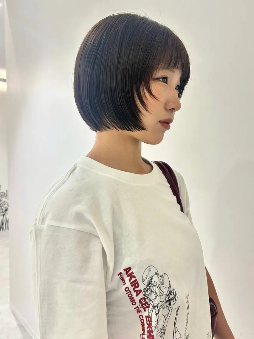ショート ボブ 顔まわりレイヤー 顔周りカット レイヤーカット 小顔カット カット ヘアカラー 👔ボブ﹨髪質改善 ストレート🩳ももかのヘアスタイル