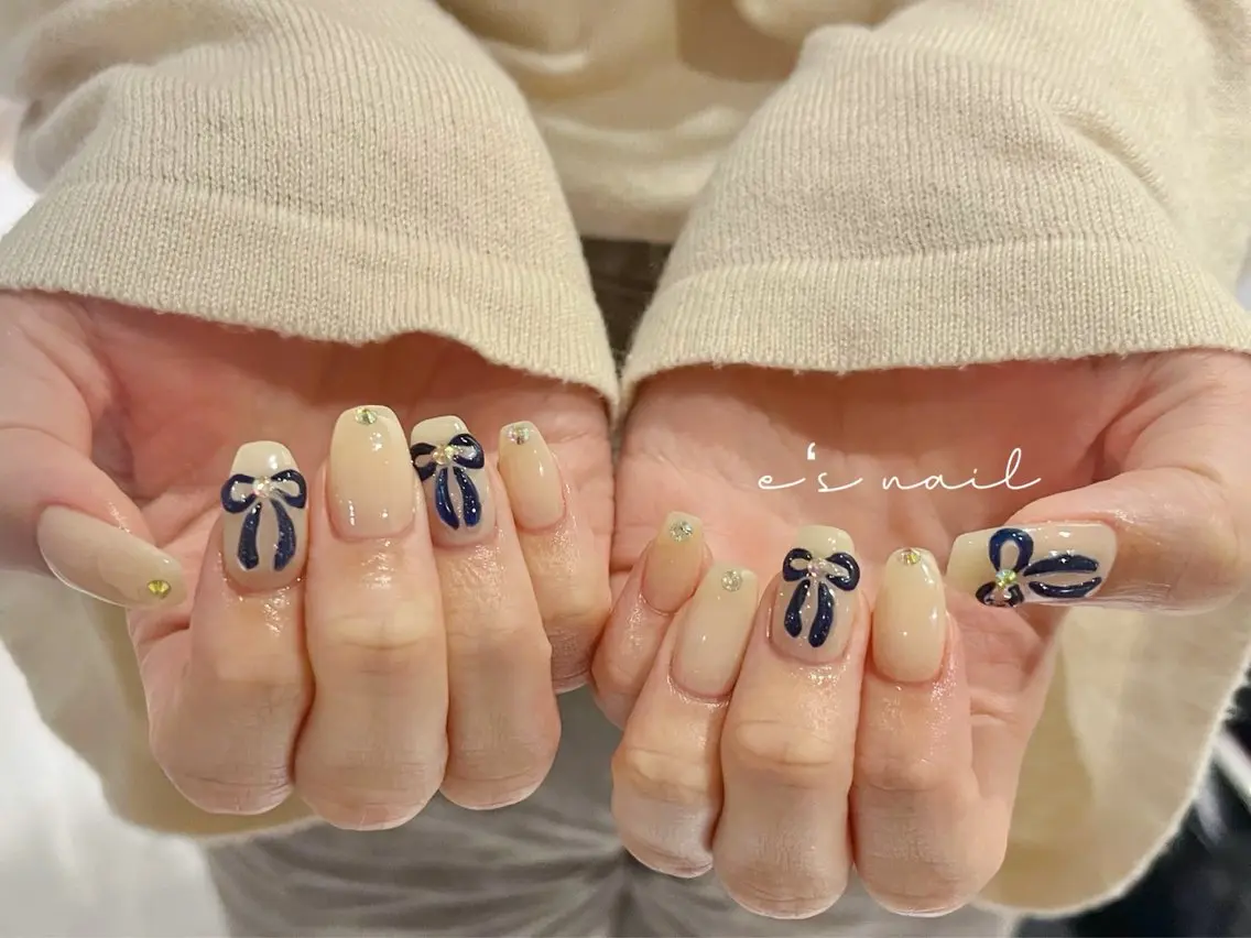 ネイル e’s nail Lumièreのネイルデザイン