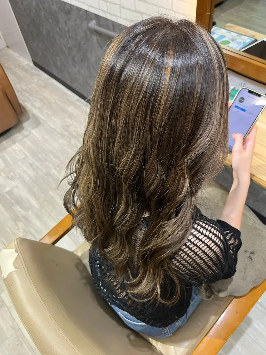 カラー ☺︎相川 波音☺︎のヘアスタイル