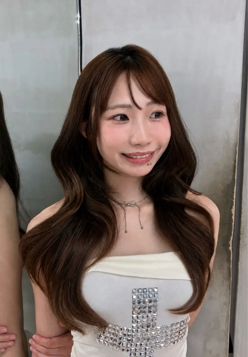 ロング カラー ヘアカラー lond/ MOMOKOのヘアスタイル