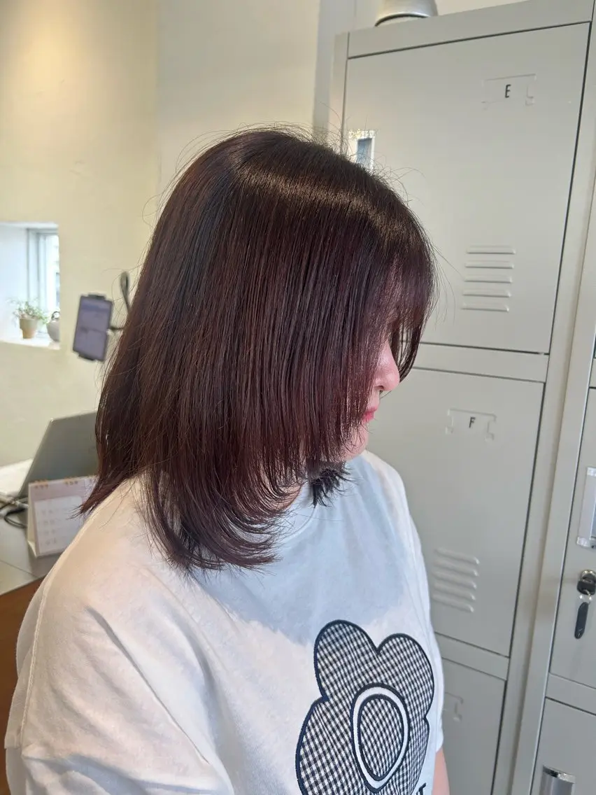 ミディアム 顔まわりレイヤー 顔周りカット レイヤーカット サワダ ミナミのヘアスタイル