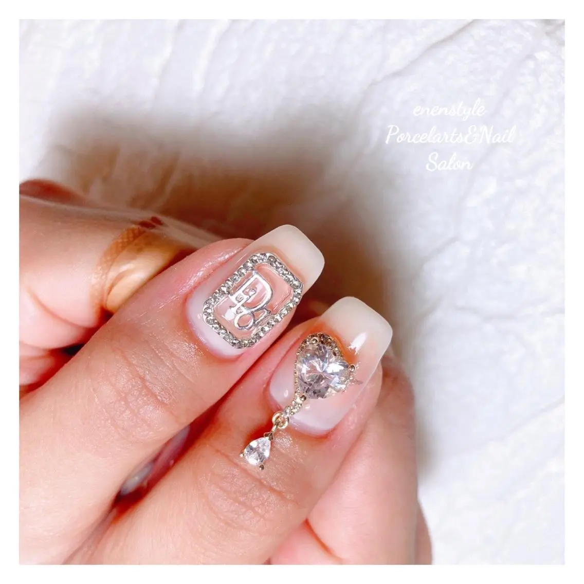 ミディアム ネイル 🐾enen style 🐾のネイルデザイン