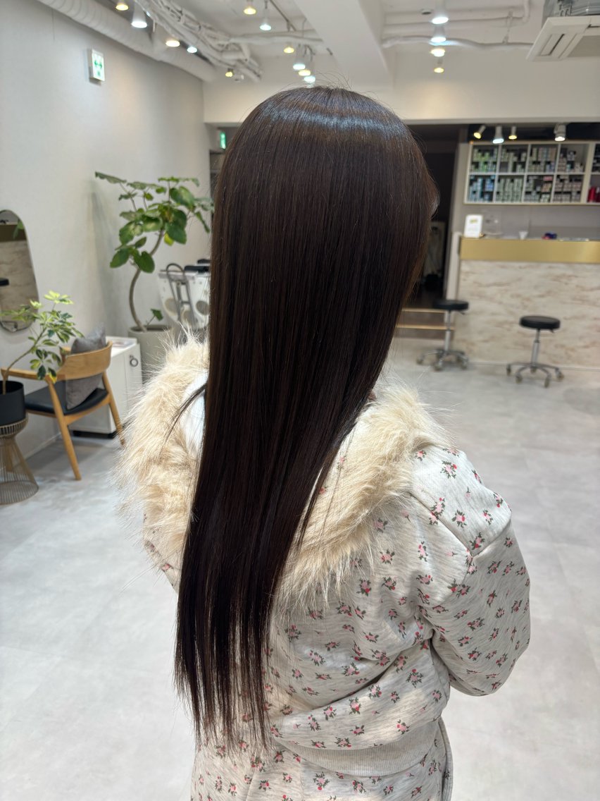ロング パーマ Emuest 北谷 瑠仁のヘアスタイル