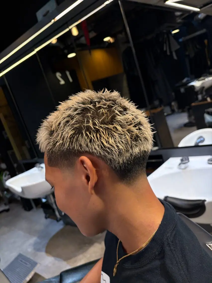 カラー メンズ 坂野 徹のヘアスタイル