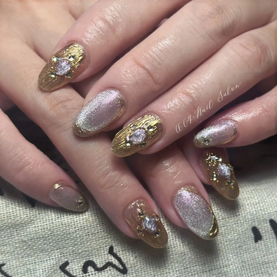 ネイル ishiro 🍂のネイルデザイン