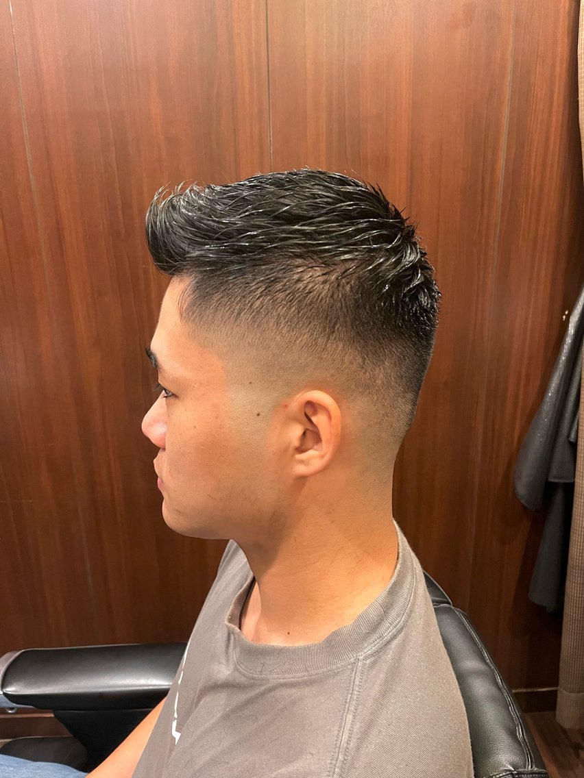 メンズ ヒロ銀座川崎 志田健介のヘアスタイル