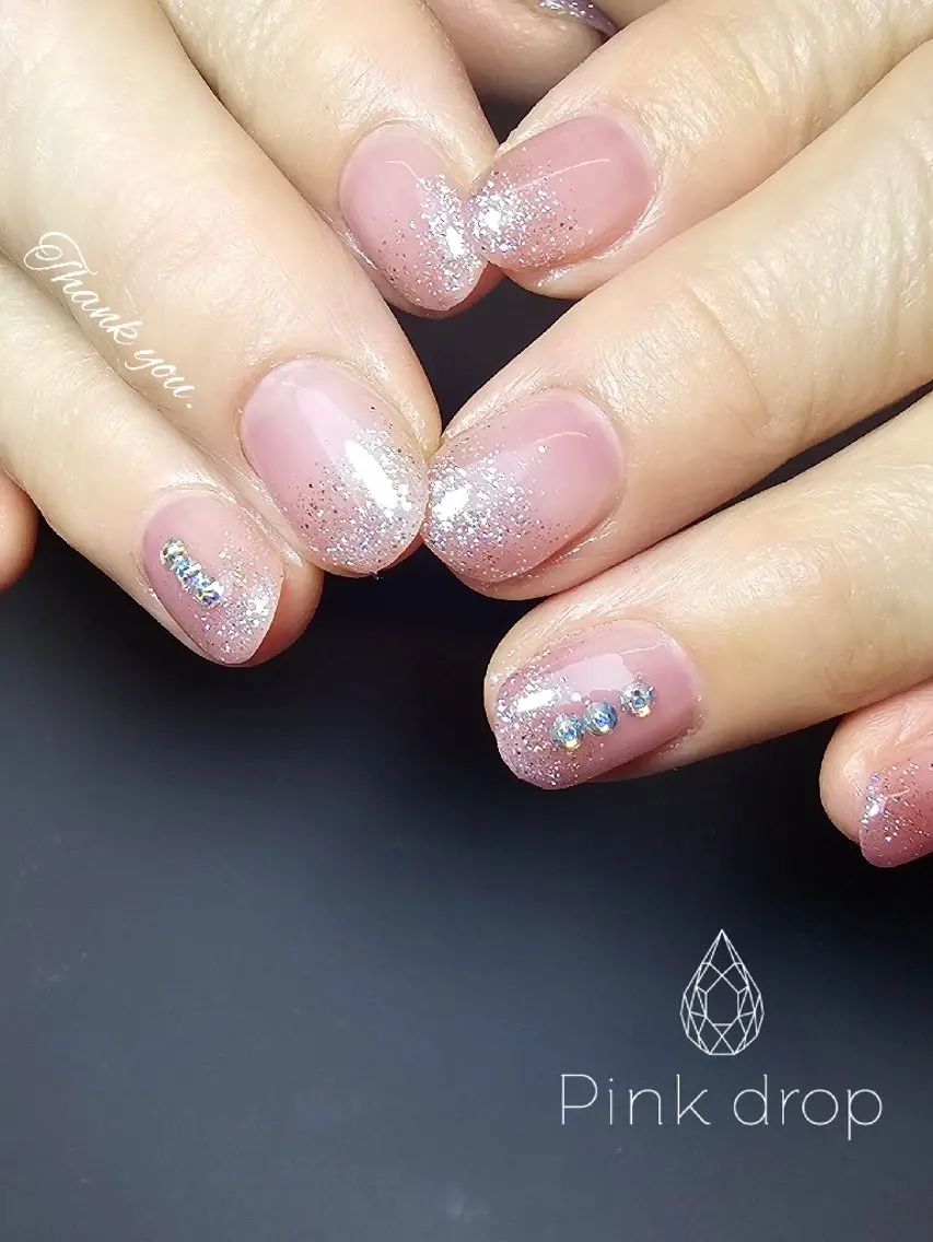 ネイル グラデーション ラメ(グリッター) ラメグラデーション pinkdrop _sanaeのネイルデザイン