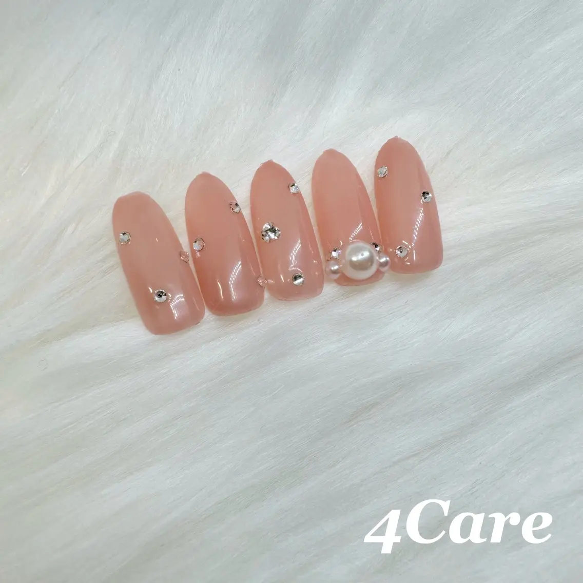ネイル ハンドネイル 4Care Yのネイルデザイン