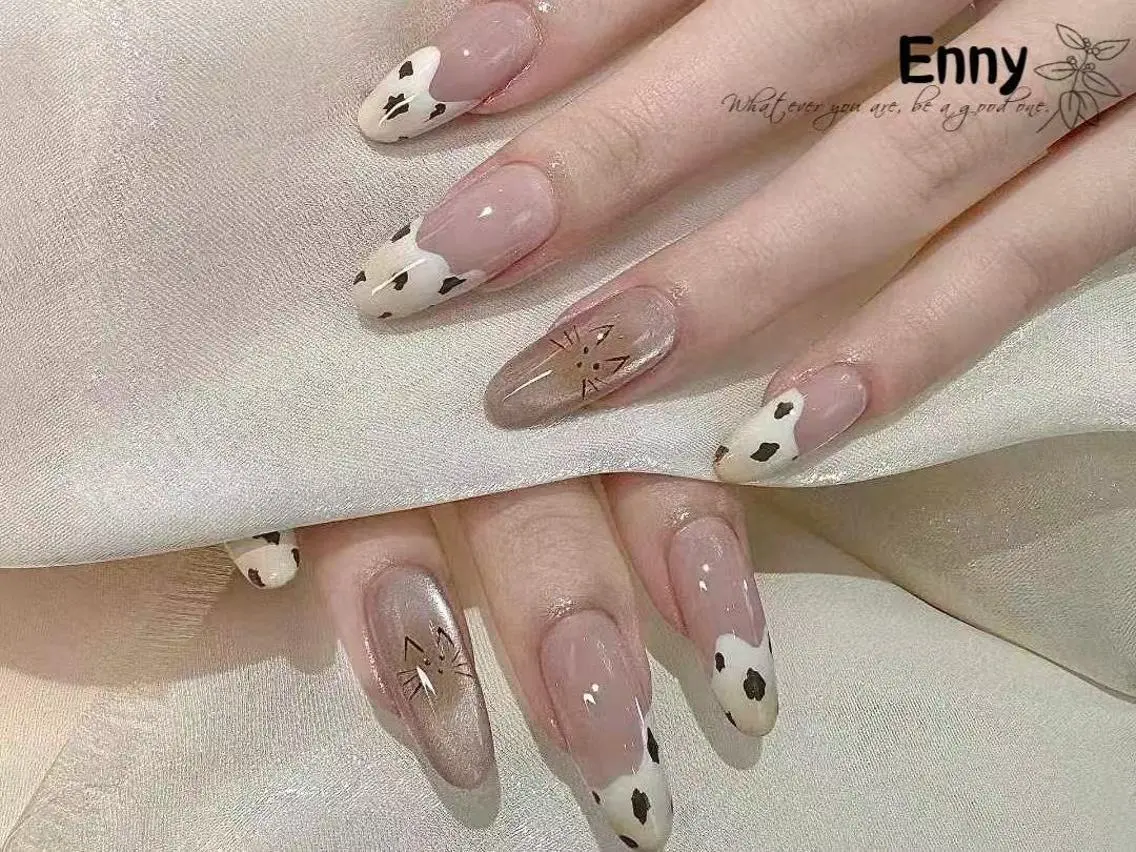ネイル チークネイル 長さ出し フラッシュネイル フットネイル フレンチネイル Nailsalon Ennyのネイルデザイン