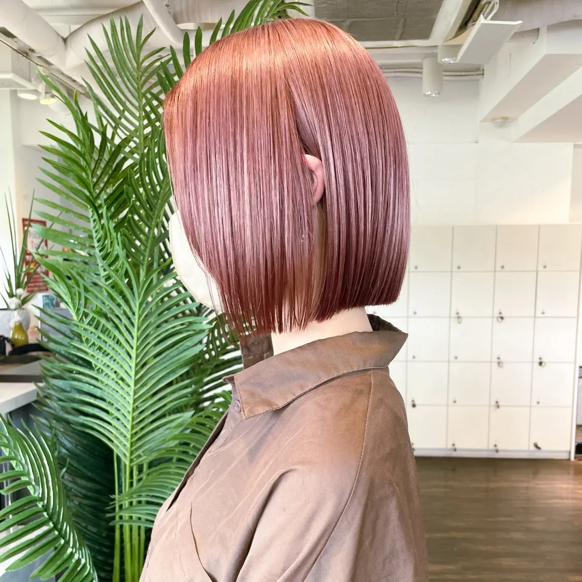 ミディアム カラー ベージュカラー ブリーチ ピンクカラー ピンクベージュ ヘアカラー 似合わせヘア🤍 面田法子のヘアスタイル