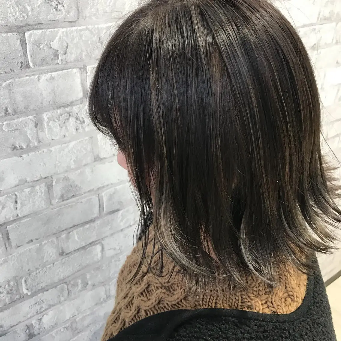ショート カラー グレージュ ハイライトカラー ハイライト Oopsレイヤー 加藤澄都のヘアスタイル