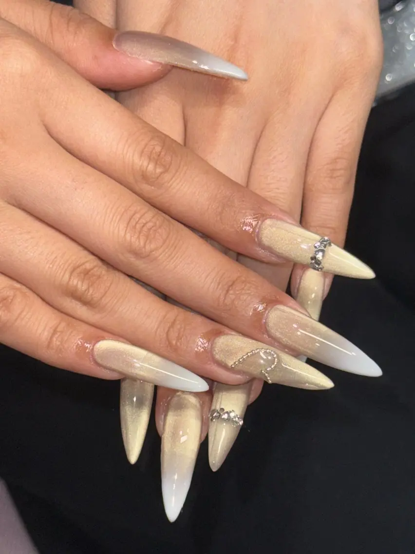 ネイル ネイルチップ ハンドネイル hazuki ☽ 6月予約受付中✨のネイルデザイン