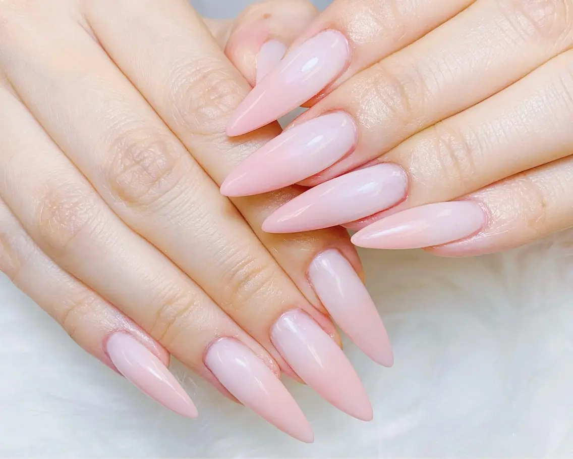 ネイル チークネイル 長さ出し フラッシュネイル フレンチネイル グラデーション ハンドネイル AN NAIL 高田馬場のネイルデザイン