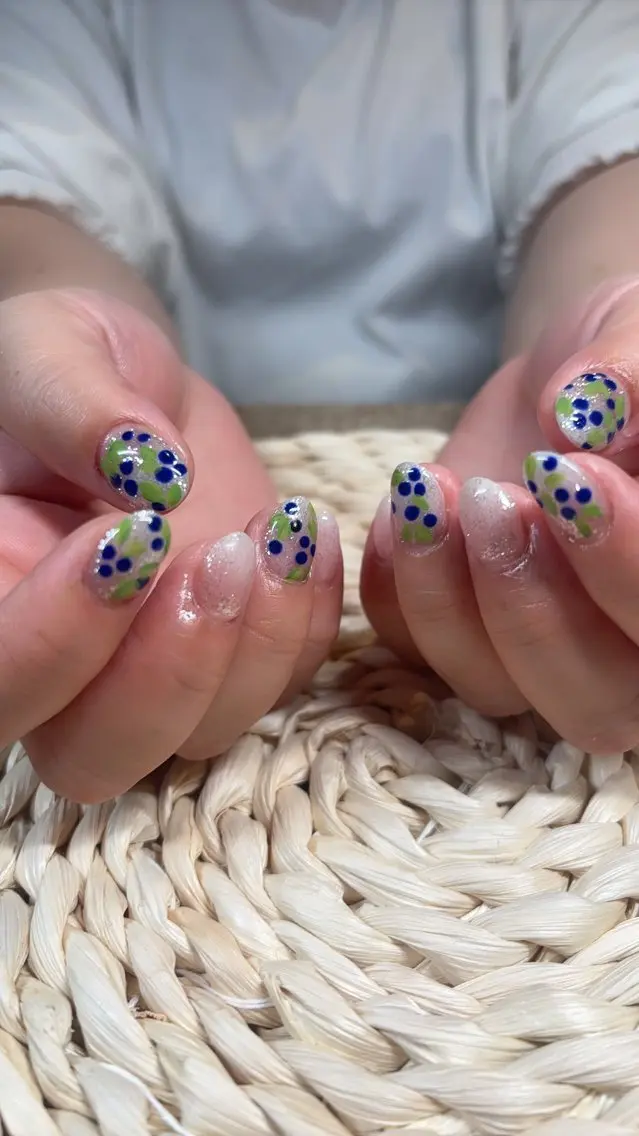 ネイル Shadow nailのネイルデザイン