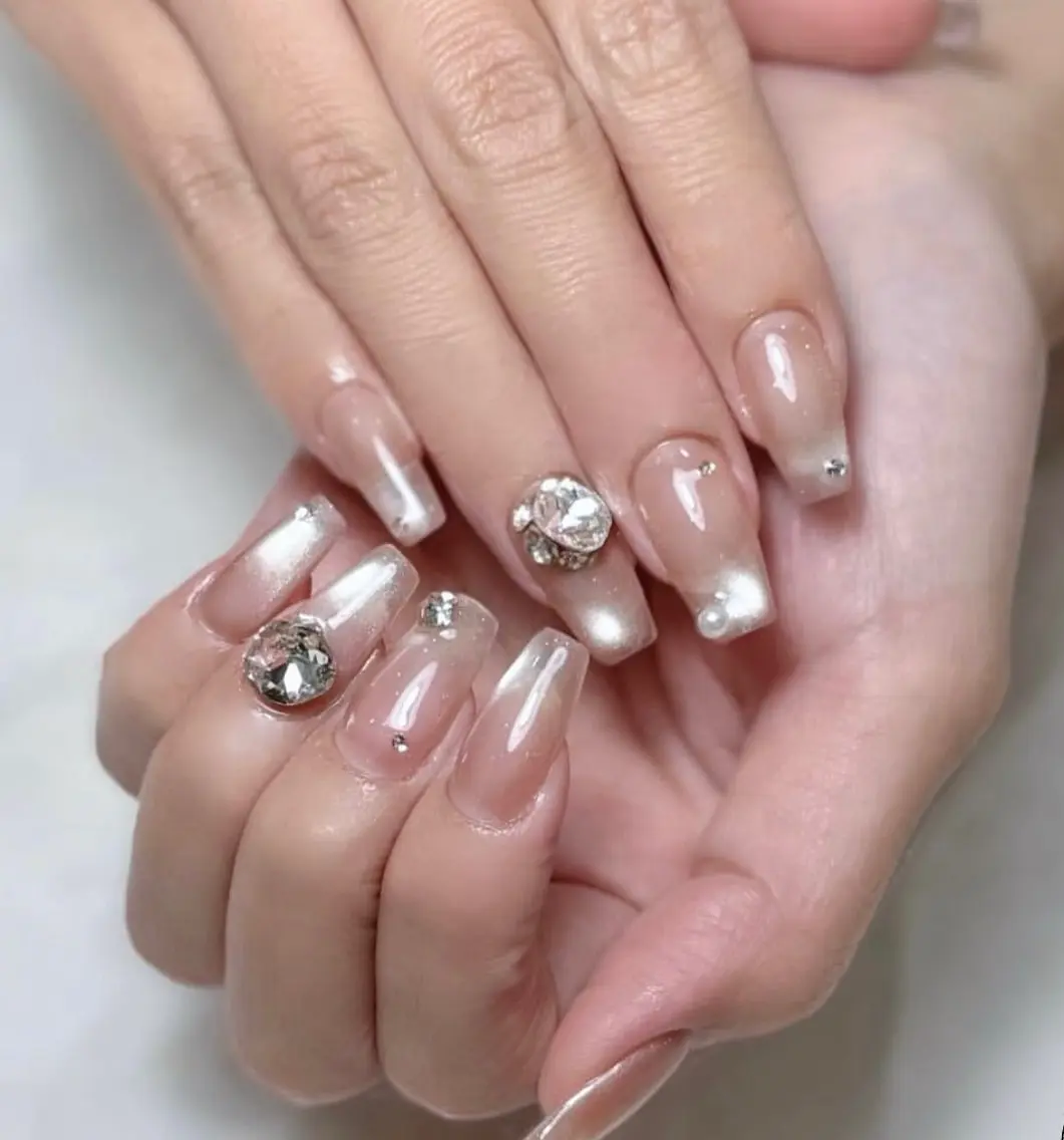ネイル アートネイル フレンチネイル ジェルネイル キラキラネイル ニュアンスネイル ハンドネイル Ryu Nail YukiChanのネイルデザイン