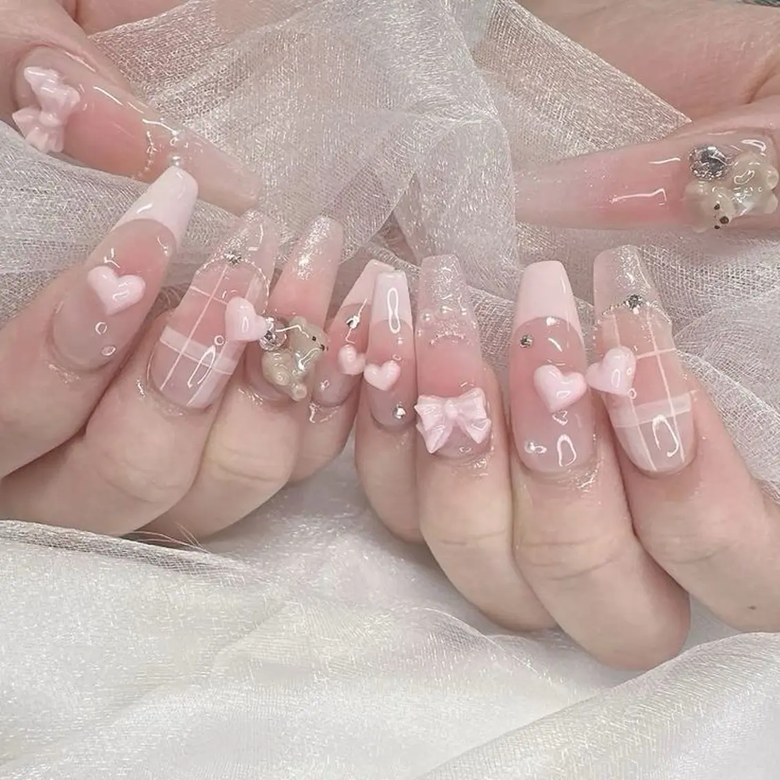 ネイル チークネイル 長さ出し フレンチネイル ジェルネイル ガーリー ハンドネイル Sora  Nail Studioのネイルデザイン