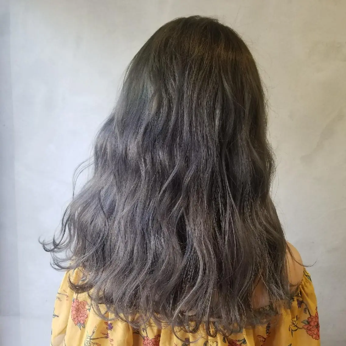 セミロング カラー ヘアカラー Le Lien カジのヘアスタイル