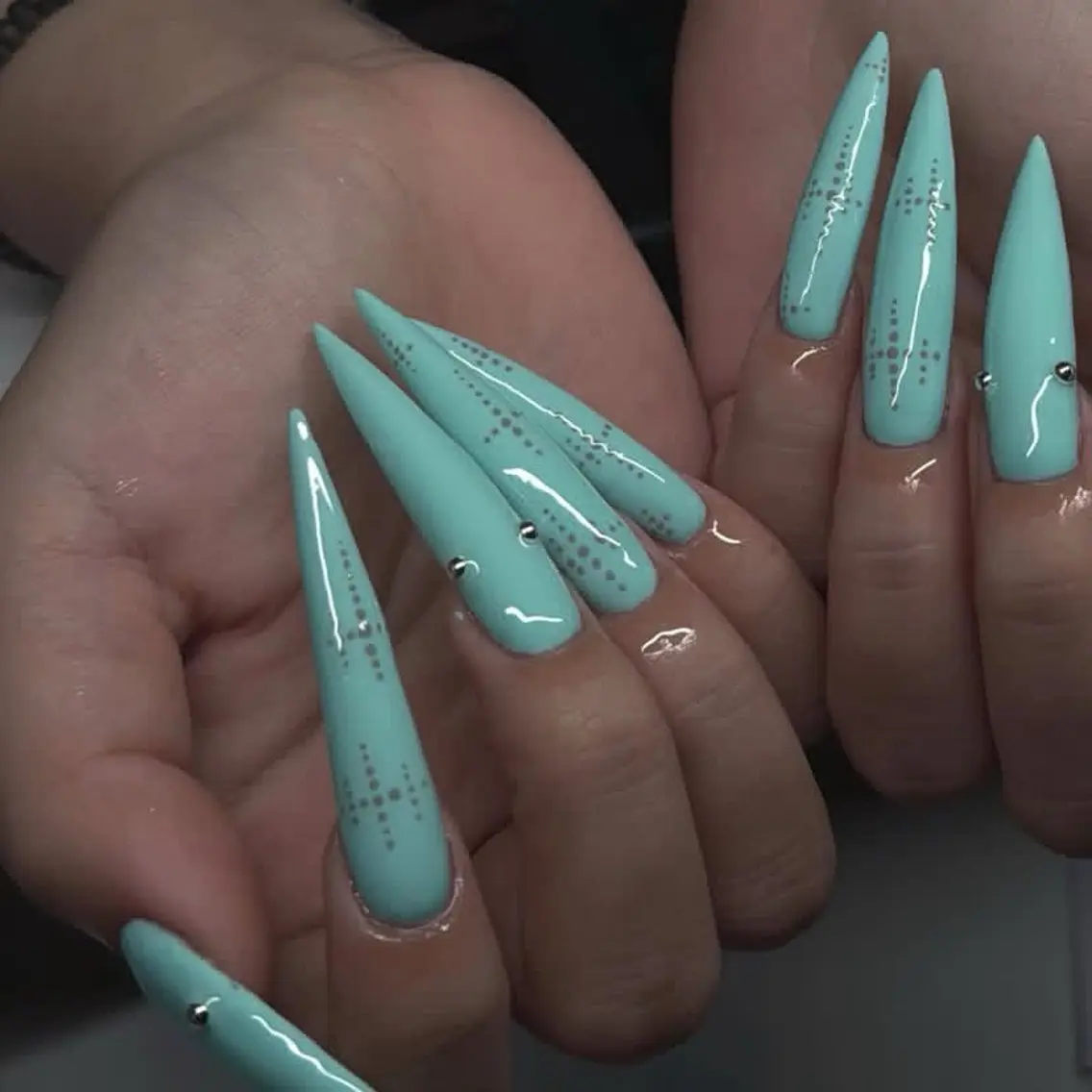 ネイル アートネイル フレンチネイル ジェルネイル キラキラネイル 韓国ネイル ハンドネイル ICE Nailsのネイルデザイン