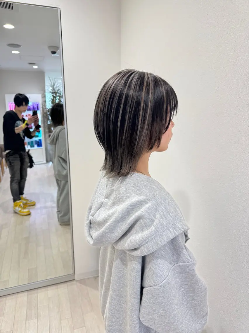 ショート カラー ヘアカラー 雅/ダブルカラー/ 白髪ぼかしハイライトのヘアスタイル