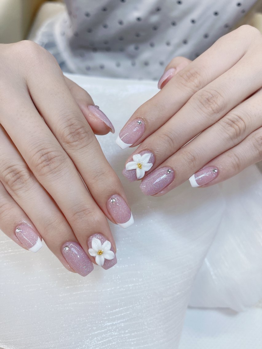 ネイル チークネイル 成人式 フレンチネイル グラデーション 氷ネイル・うるうるネイル ハンドネイル DUO MI nail salonのネイルデザイン