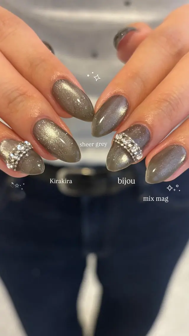 ネイル キラキラネイル マグネットネイル ハンドネイル Maede Kanaのネイルデザイン