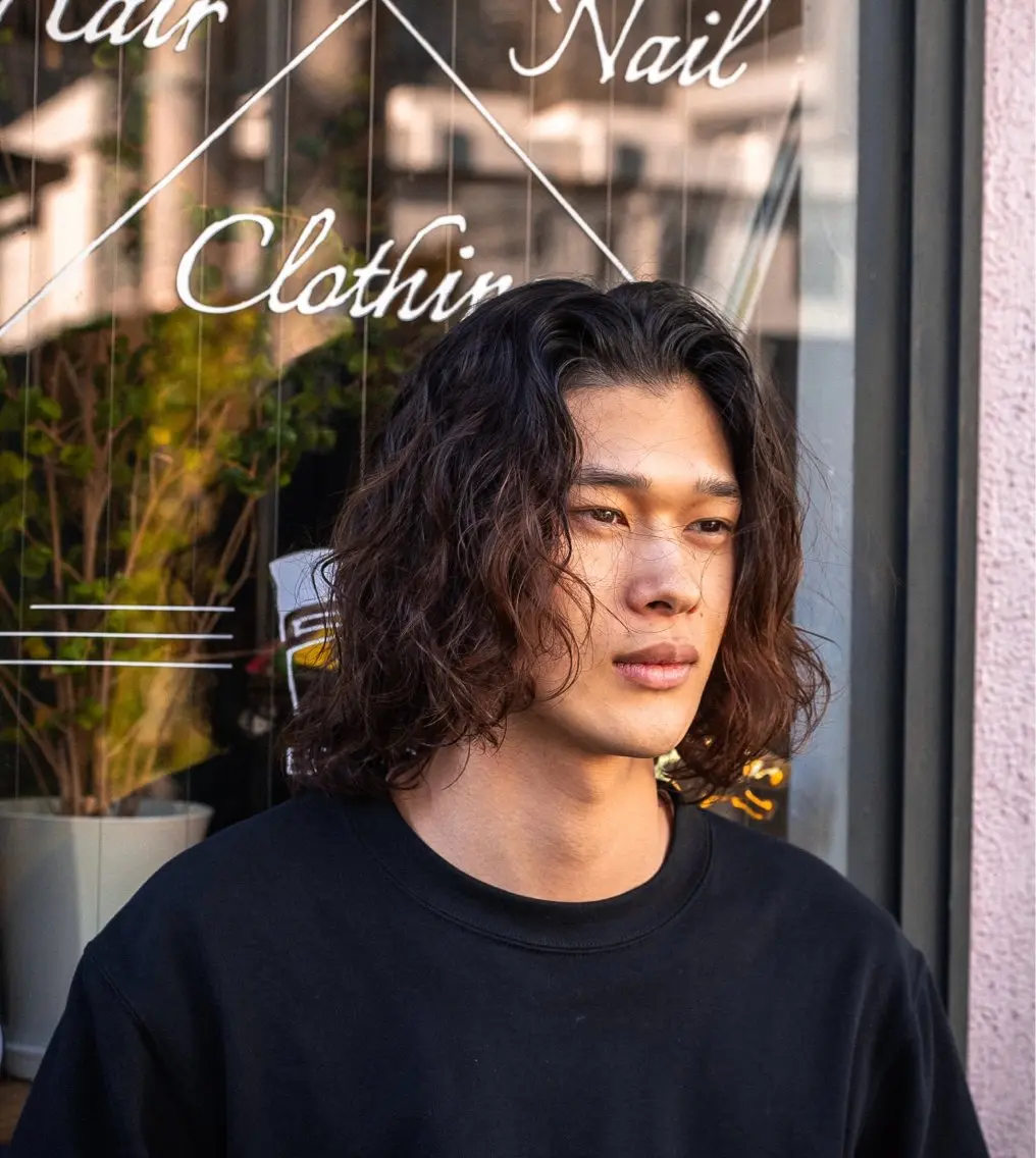 ミディアム カラー パーマ メンズ ミディアムパーマ メンズパーマ くせ毛 🔗メンズサロン🔗 Kieのヘアスタイル