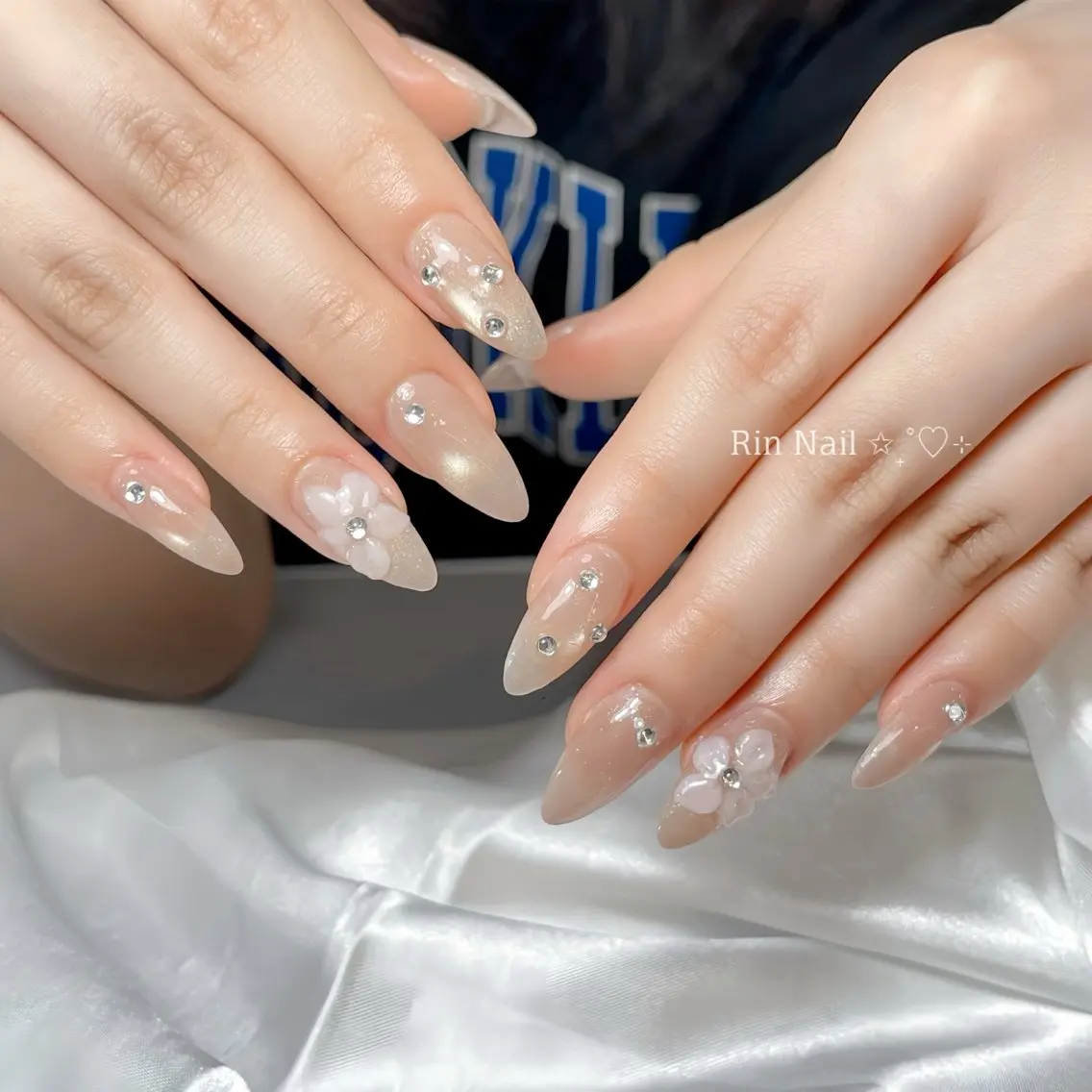 ネイル アートネイル チークネイル ジェルネイル ロングネイル マグネットネイル ハンドネイル Rin Nail 新大久保店のネイルデザイン