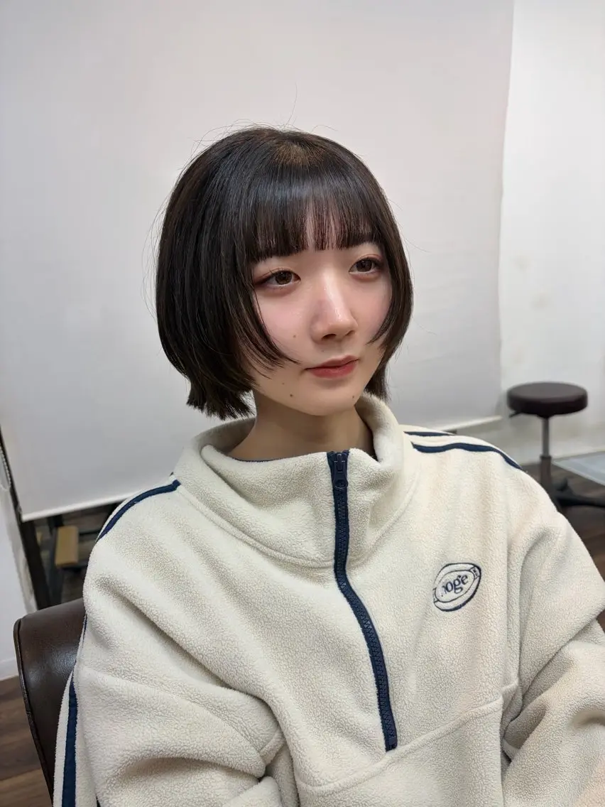 ショート ボブレイヤー ボブ レイヤーカット カット トリートメント ボブ/地毛風縮毛矯正 茉青🤍新宿代々木のヘアスタイル