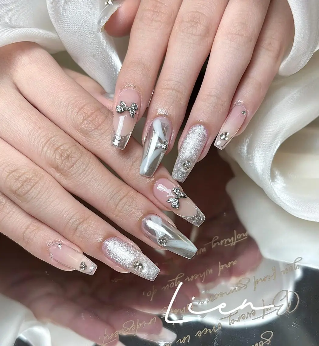 ネイル 👛Lien nails🎀のネイルデザイン