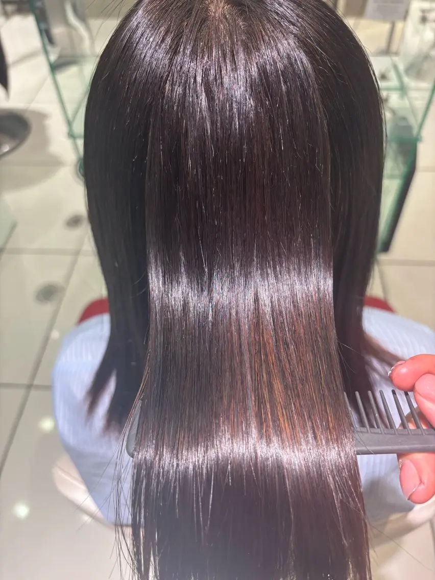 ミディアム パーマ 縮毛矯正 新開 羽音のヘアスタイル