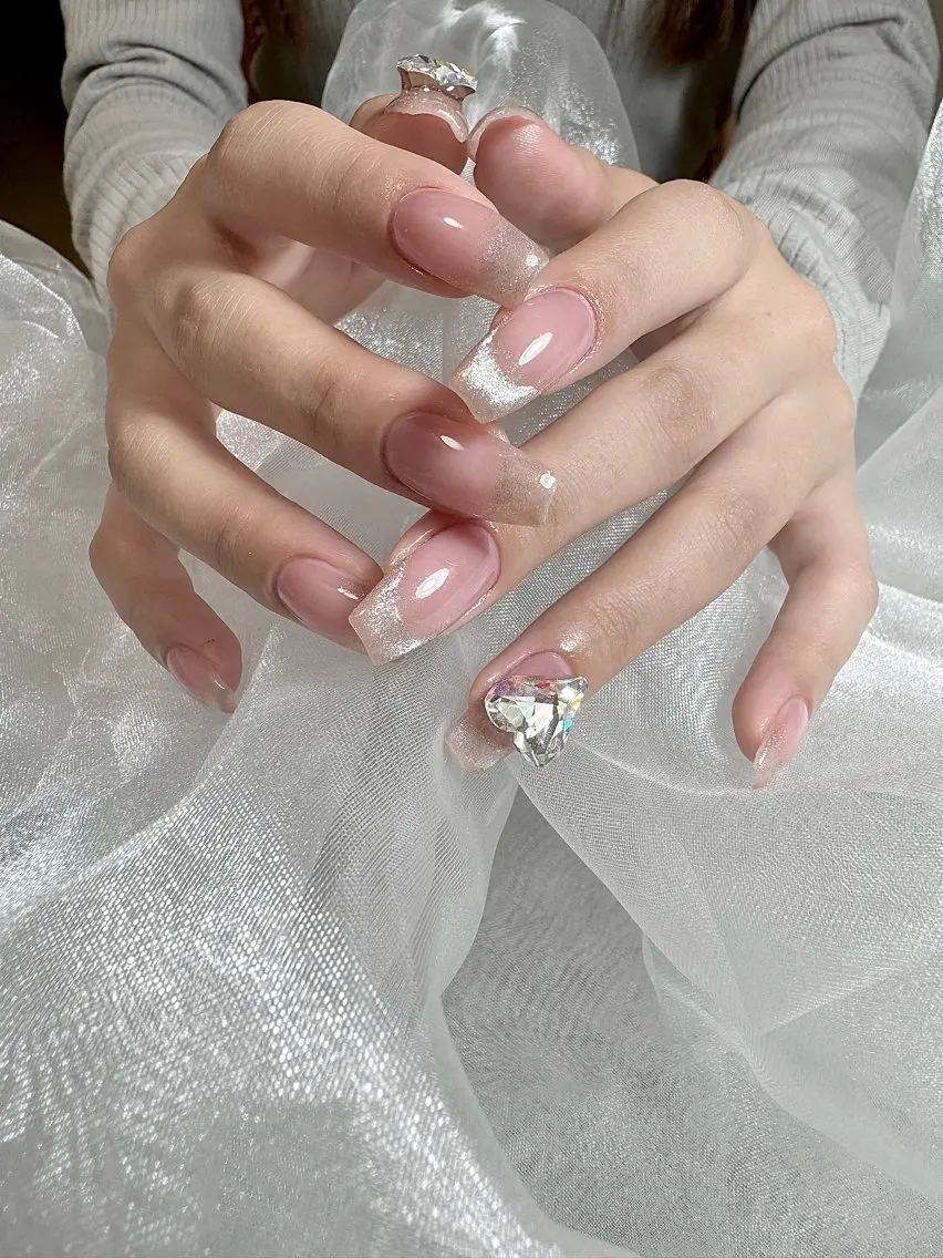 ネイル ハンドネイル フットネイル nakajima kuraraのネイルデザイン
