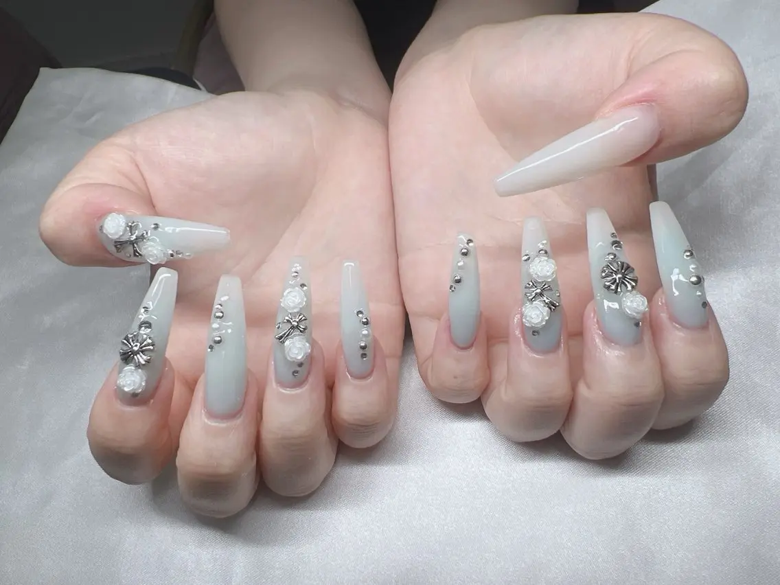ネイル 長さ出し グラデーション キラキラネイル マグネットネイル ニュアンスネイル Lee Nails チップ長さだし専門店のネイルデザイン