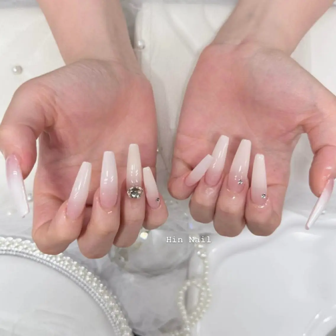 ネイル ハンドネイル HIN NAILのネイルデザイン