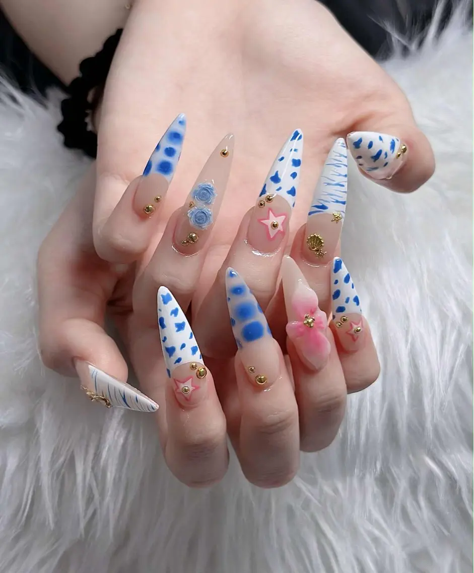 ネイル オーロラネイル フレンチネイル ジェルネイル ハロウィン キラキラネイル ハンドネイル H.baby Nail Salonのネイルデザイン
