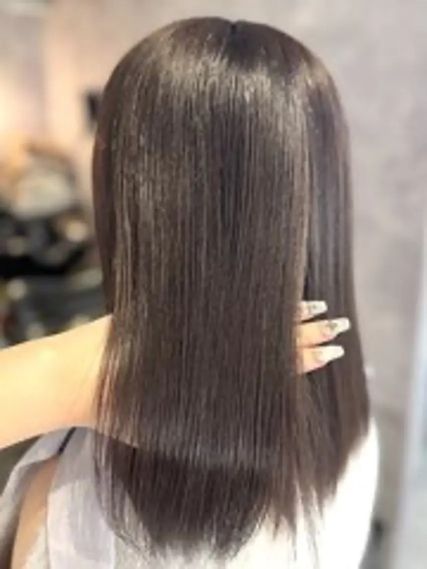 ロング カラー elu あやね💜 🫧カラー・縮毛矯正のヘアスタイル