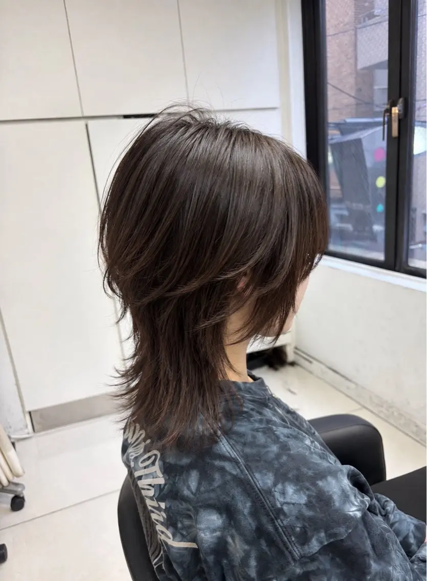 ミディアム カット レイヤー/透明感カラ ー🖤yumanoのヘアスタイル