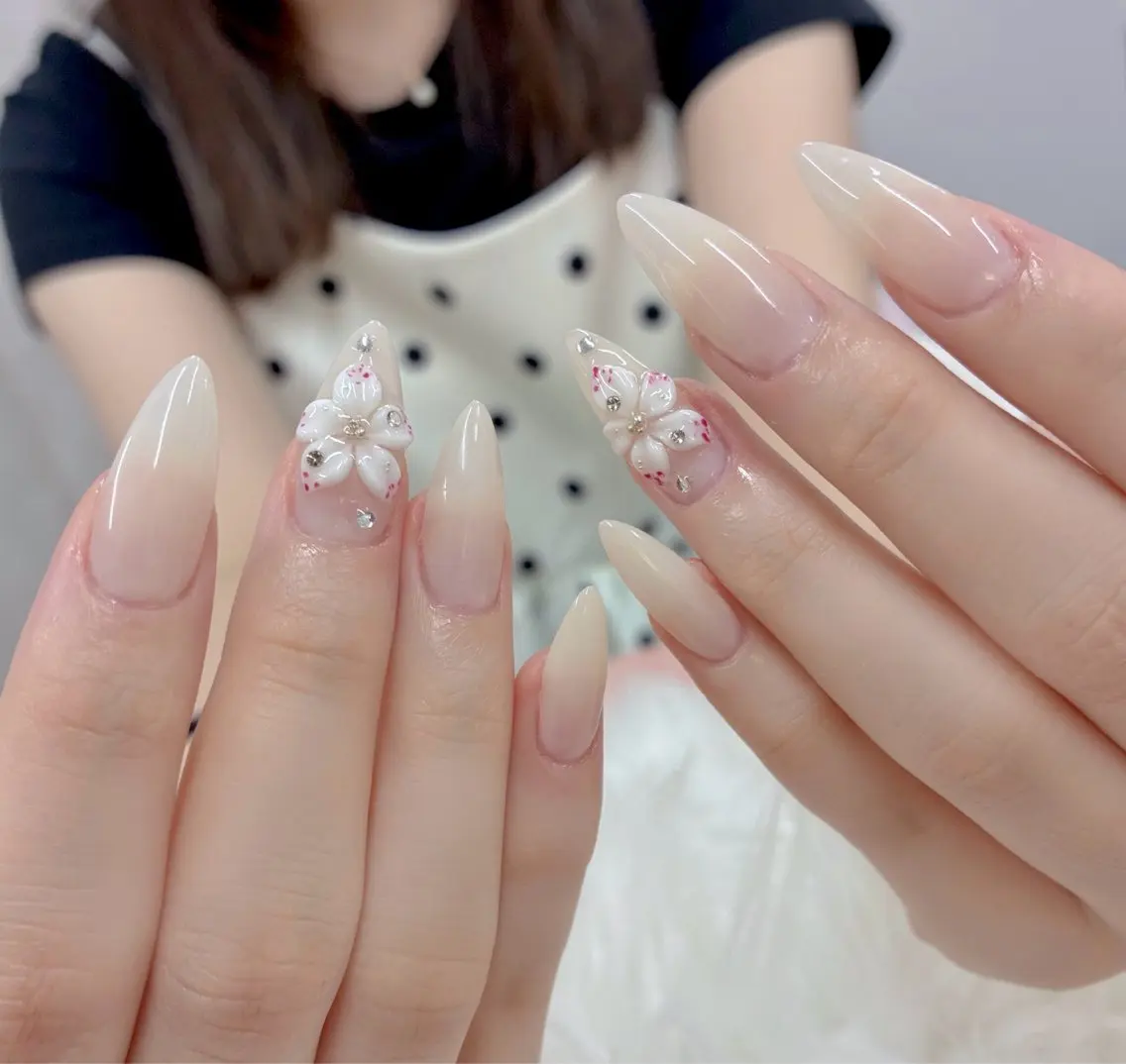 ネイル ハンドネイル ハンドケア DuLi Blinkのネイルデザイン