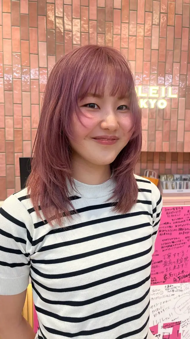 セミロング カラー 柔らかい艶暖色 レイヤー🫧姫汝のヘアスタイル